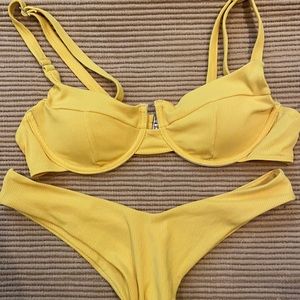 YELLOW ZAFUL BIKINI SWIMSUIT / Size: M (6)
